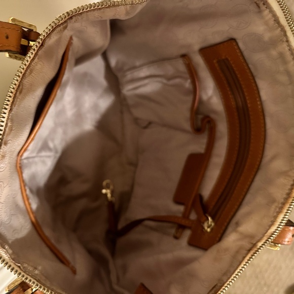 Michael Kors Handbag - Picture 4 of 4